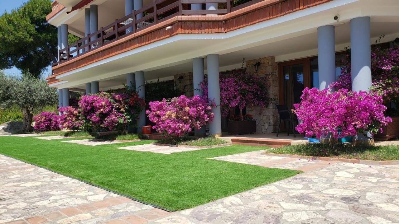 Hotel Brifs Shëngjin 外观 照片