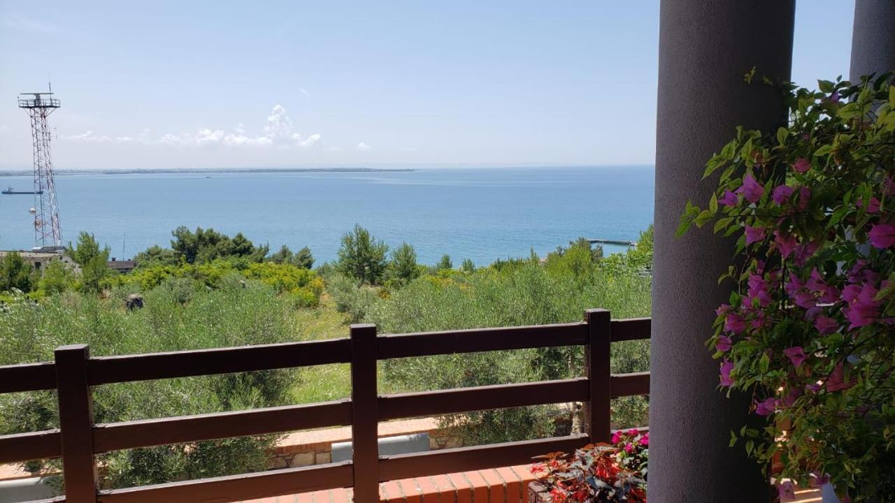 Hotel Brifs Shëngjin 外观 照片