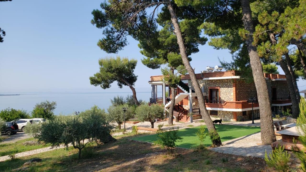 Hotel Brifs Shëngjin 外观 照片