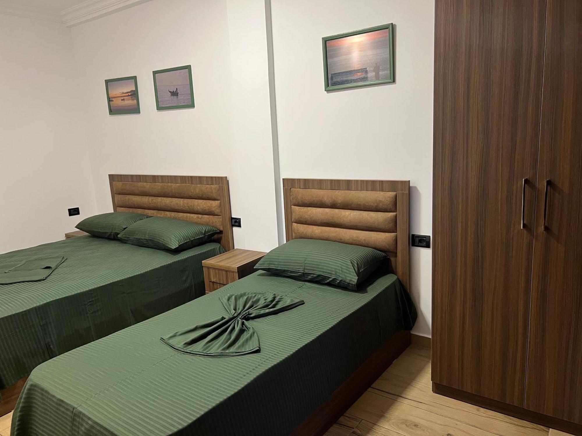 Hotel Brifs Shëngjin 外观 照片