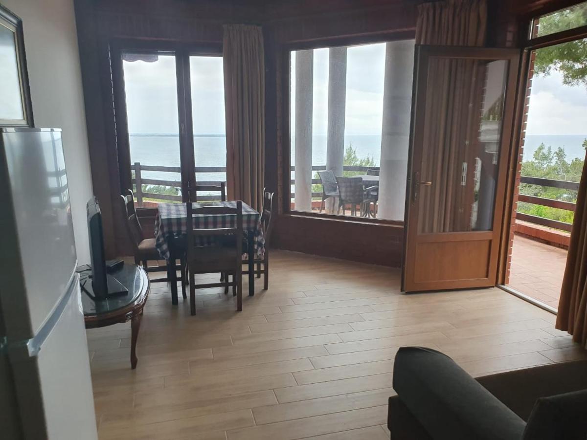 Hotel Brifs Shëngjin 外观 照片