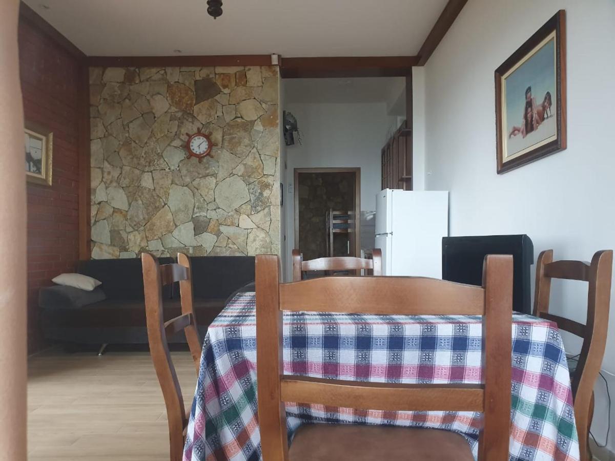Hotel Brifs Shëngjin 外观 照片