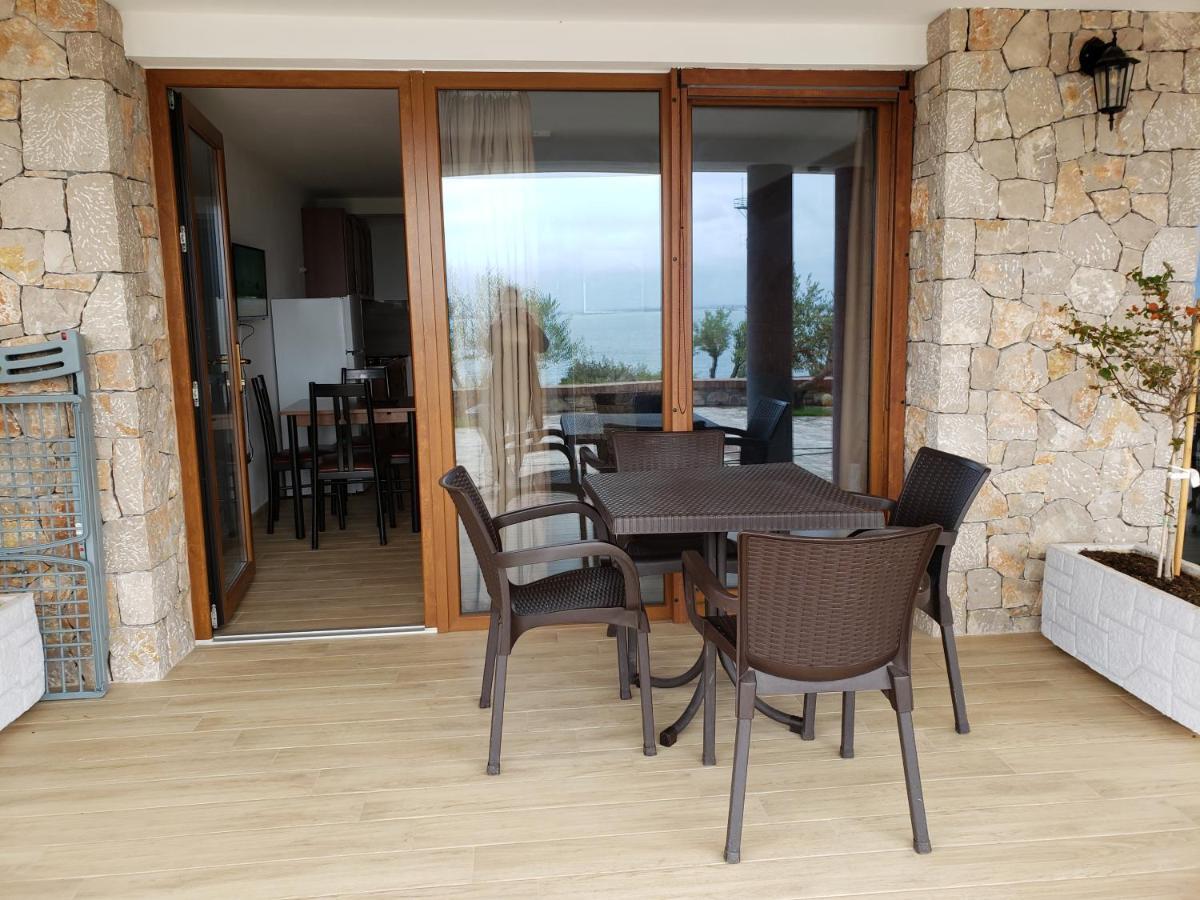 Hotel Brifs Shëngjin 外观 照片