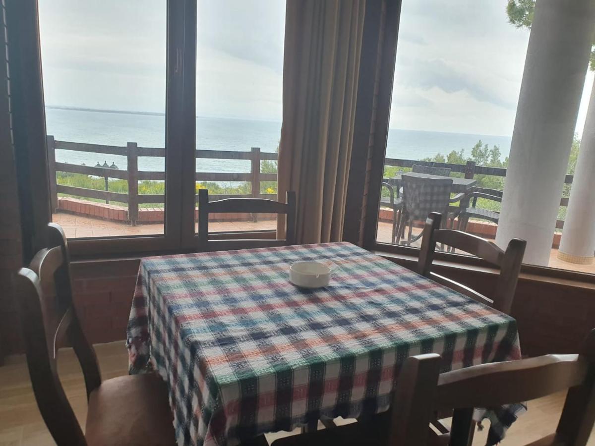 Hotel Brifs Shëngjin 外观 照片