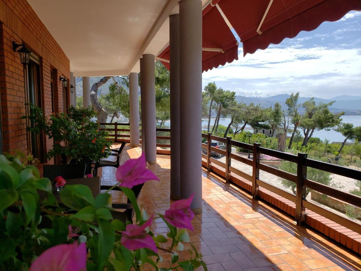 Hotel Brifs Shëngjin 外观 照片
